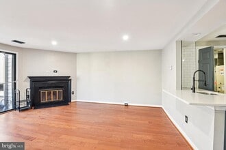 Building Photo - 9717 Hellingly Pl