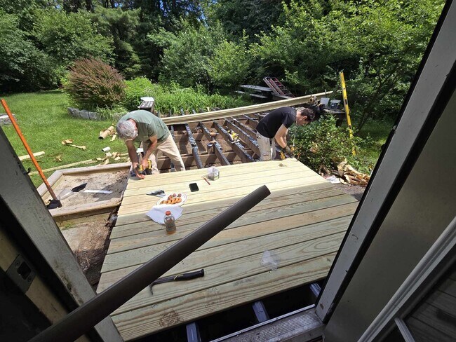 Building Photo - 10 richards dr