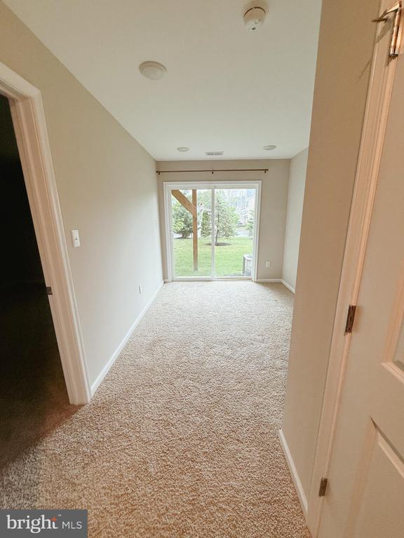 Foto del edificio - 1101 Hights Farm Rd N