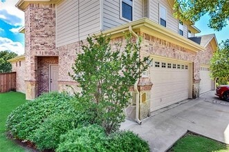 Building Photo - 377 Orbit Dr