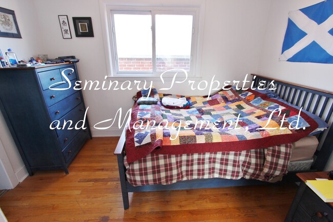 Building Photo - 3311 N Hoyne Ave