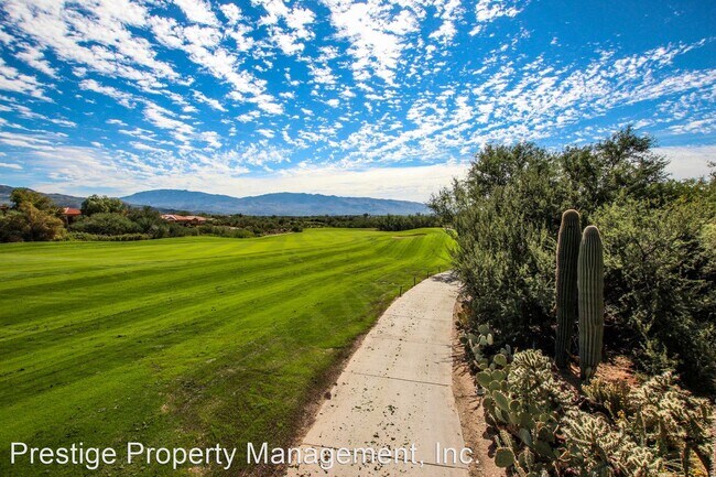 Building Photo - 4 br, 4 bath House - 5100 N Sabino Springs