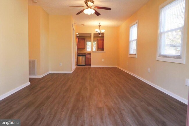 Building Photo - 7236 Pimmit Ct