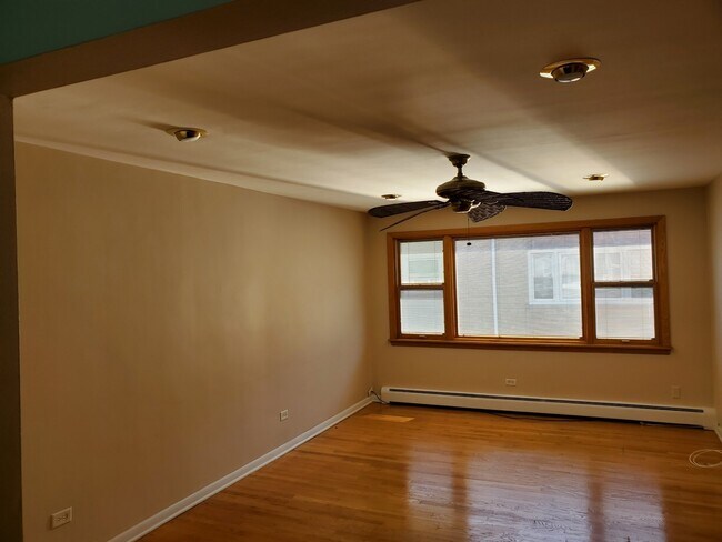 Building Photo - 6767 N Olmsted Ave