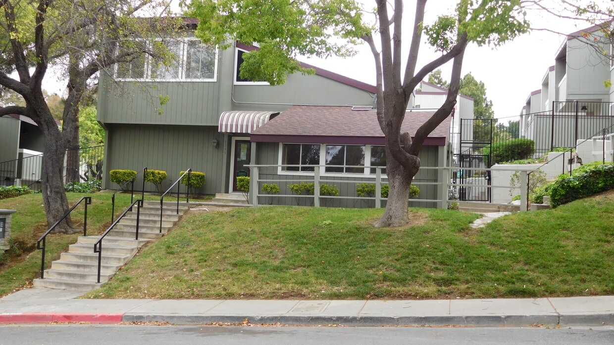 Primary Photo - 1333 N Camino Alto