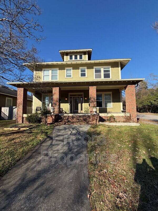 Building Photo - 1002 Monmouth Ave