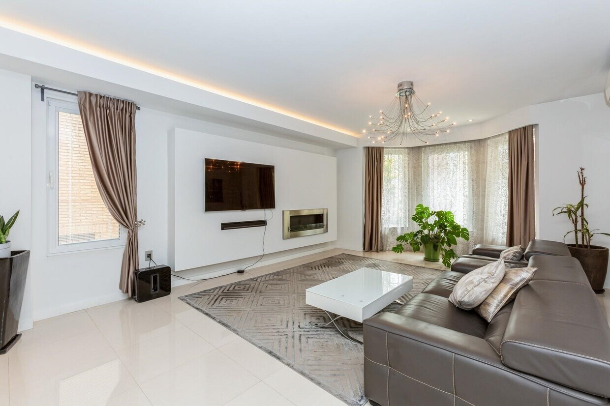 Foto principal - 96 Columbia Terrace