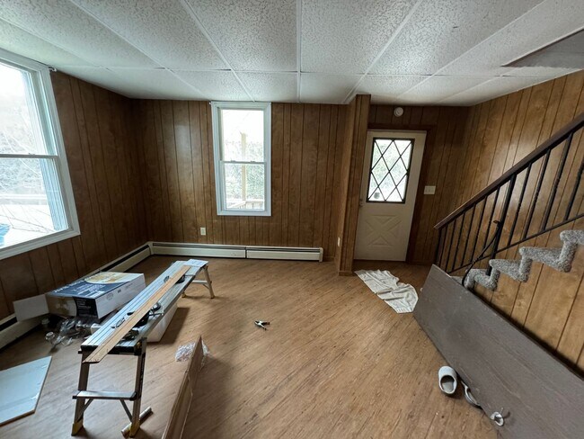 Building Photo - Semi Detached