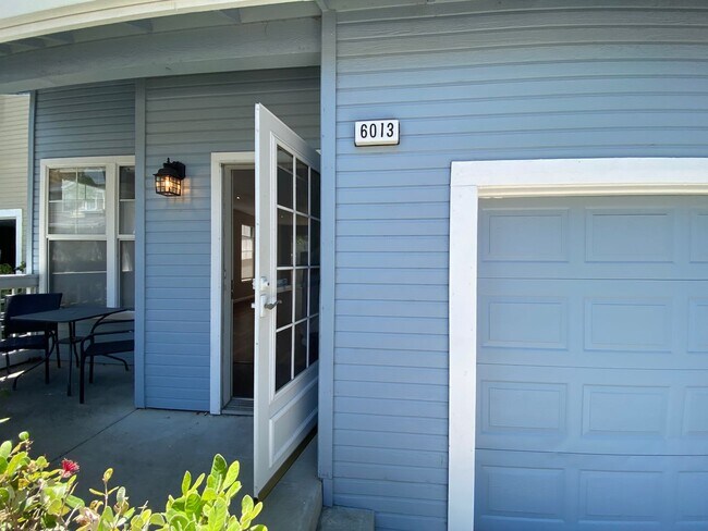 Foto del edificio - ALMADEN LAKE - Updated townhome with centr...