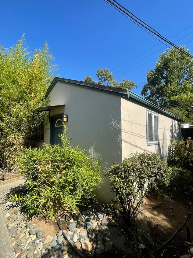 Primary Photo - 4727 U St