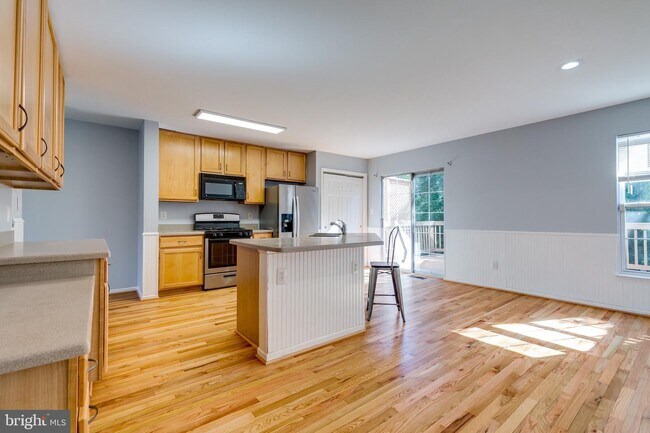 Building Photo - 22322 Great Trail Terrace
