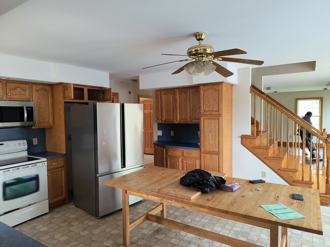 cocina y comedor - 14736 Heavenly Acres Rdg