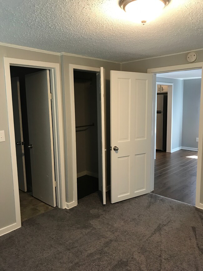 Front Bedroom - 3600 Northeast 85th Terrace