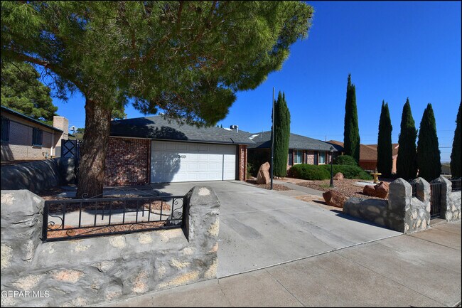 Building Photo - 3433 Clearview Ln