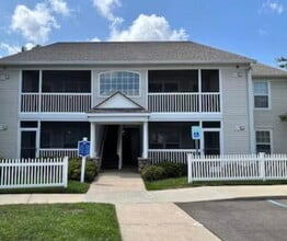 Building Photo - 2782 S Knightsbridge Cir