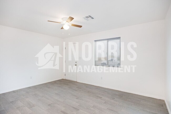 Foto del edificio - 4020 N Montezuma Dr