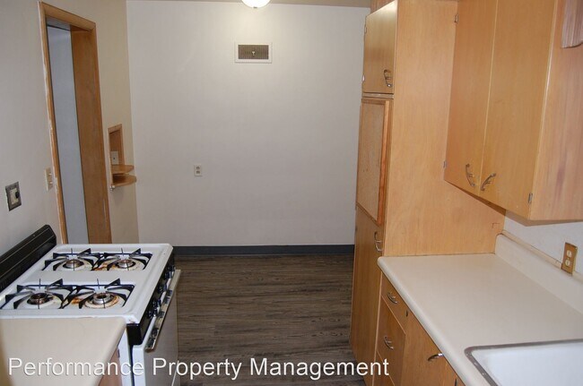 Building Photo - 3123 P St