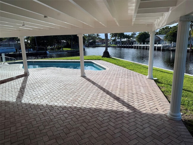 Foto del edificio - 5251 NE 29th Ave