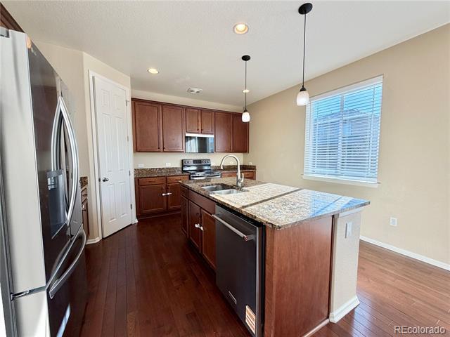 Foto del edificio - 25562 E 5th Pl