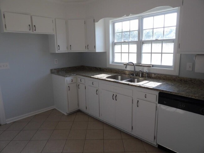 Foto del edificio - 1271 Ash Little River Rd NW
