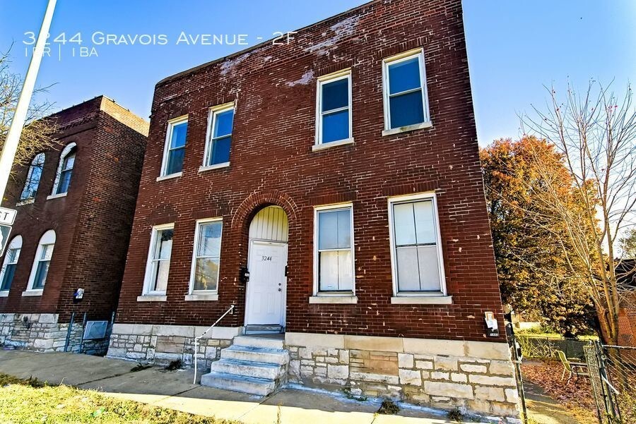 Primary Photo - 3244 Gravois Ave