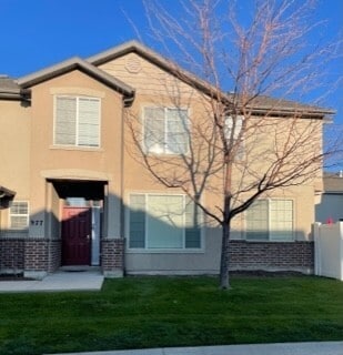 Building Photo - 977 Chelsea Ln