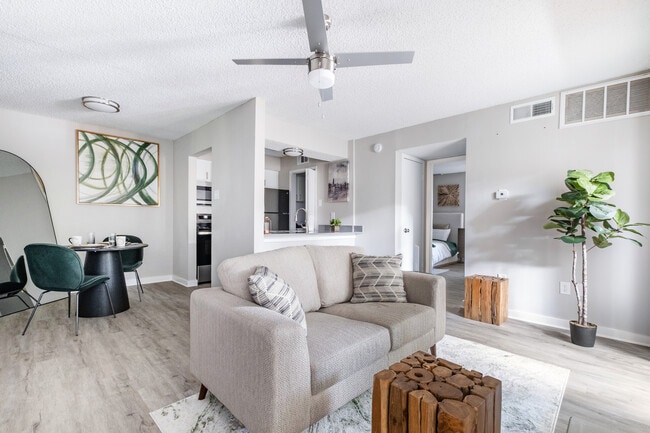 Foto del edificio - Villas on Rosemeade West