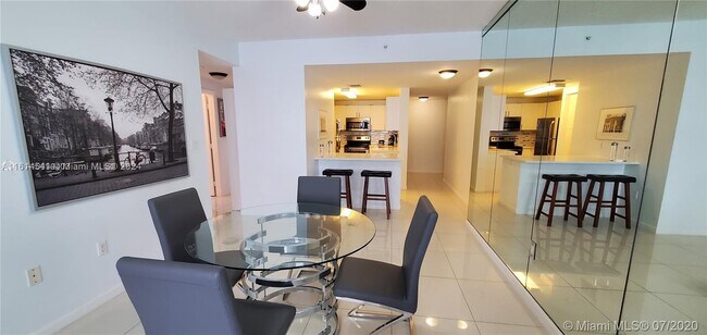 Foto del edificio - 185 SE 14th Terrace