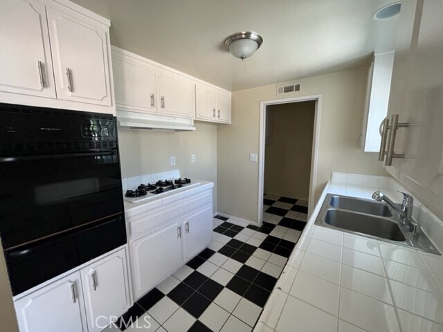 Foto del edificio - 16211 Fantasia Ln