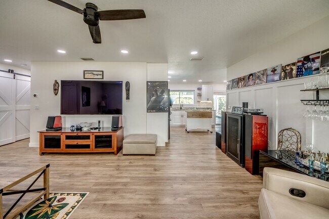 Foto del edificio - 22212 Lockport Ave