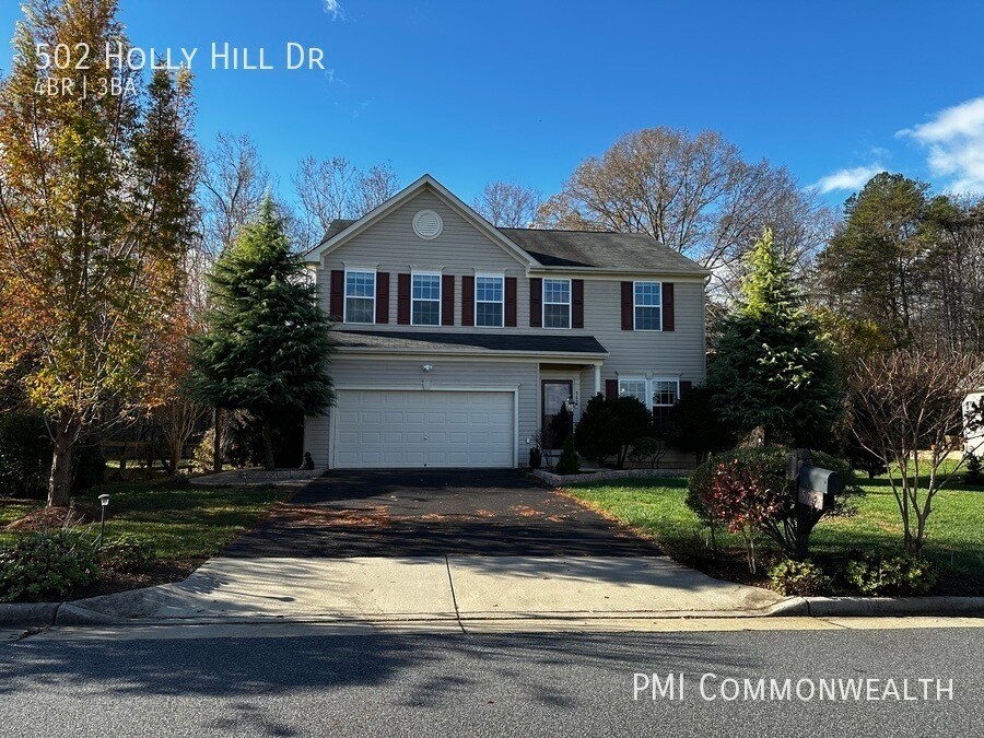 Foto principal - 4 Bed / 2.5 Bath Single Family (Available ...