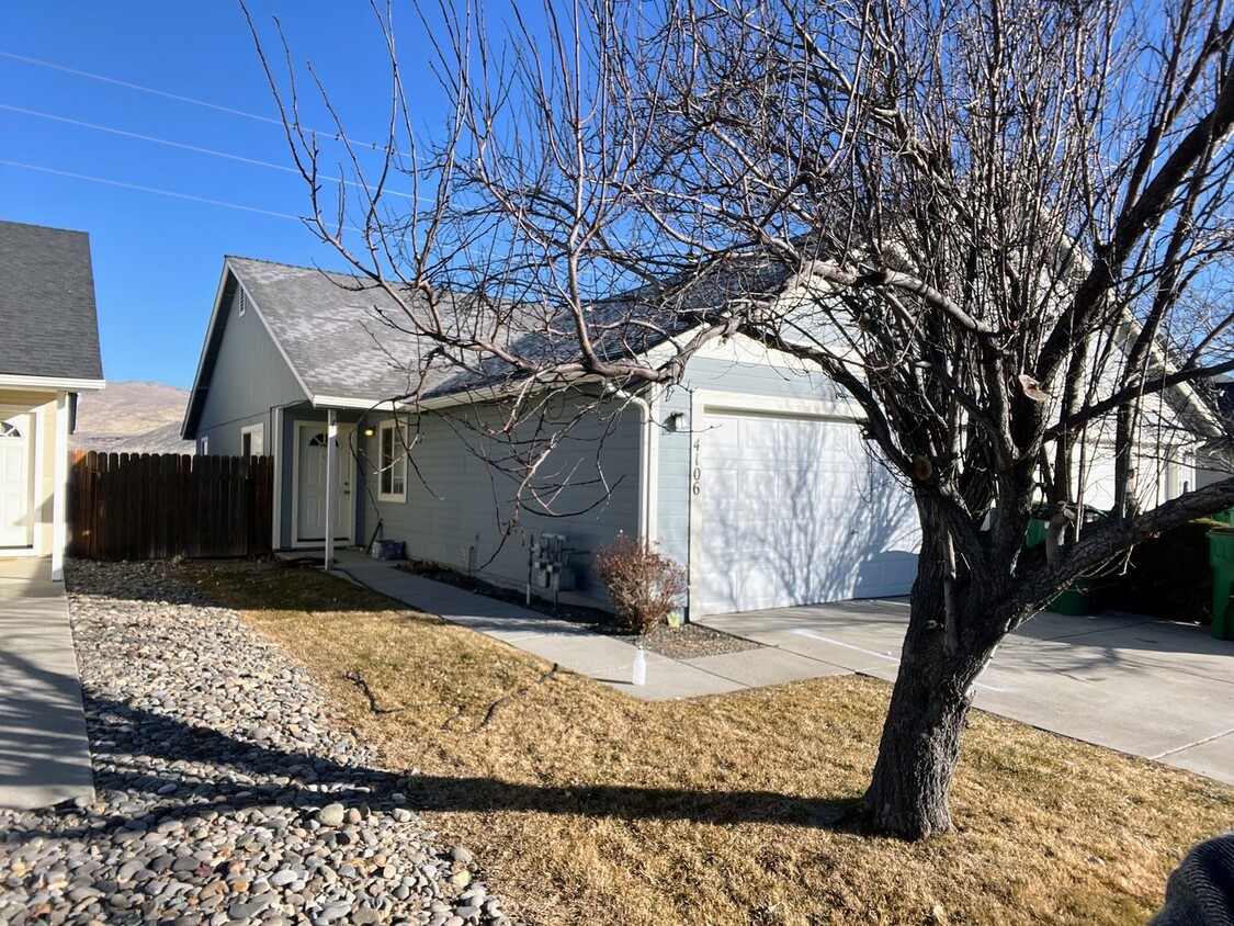 Foto principal - cute duplex in north carson