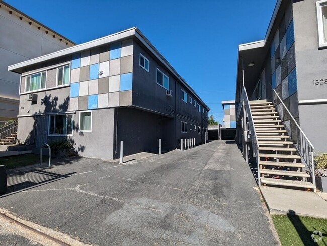 Building Photo - 1332 Gordon St