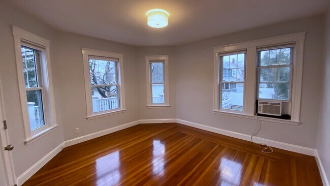 Large and bright front living room - 63 Park Avenue Ext