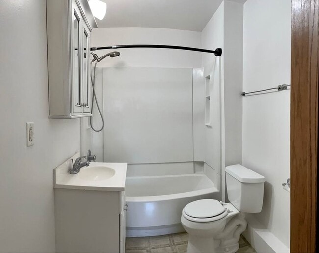 Building Photo - 1803 Franklin St