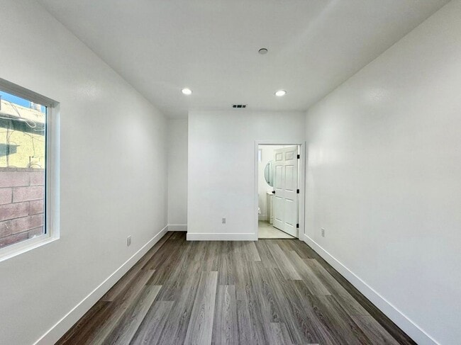 Foto del edificio - 11522 June St