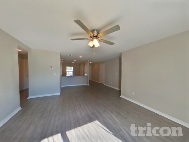 Foto del edificio - 14 Rivera Ln