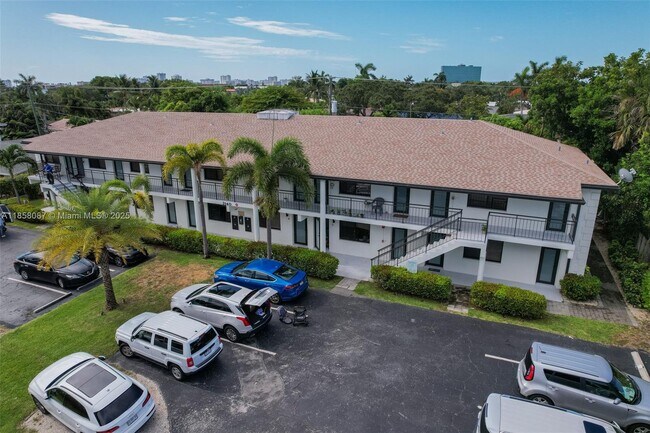 Foto del edificio - 2140 NE 56th St