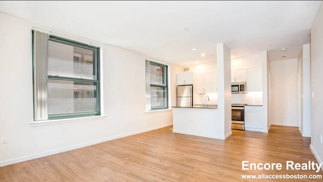 Building Photo - 1 India St