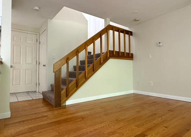 Building Photo - 15 Lordvale Blvd