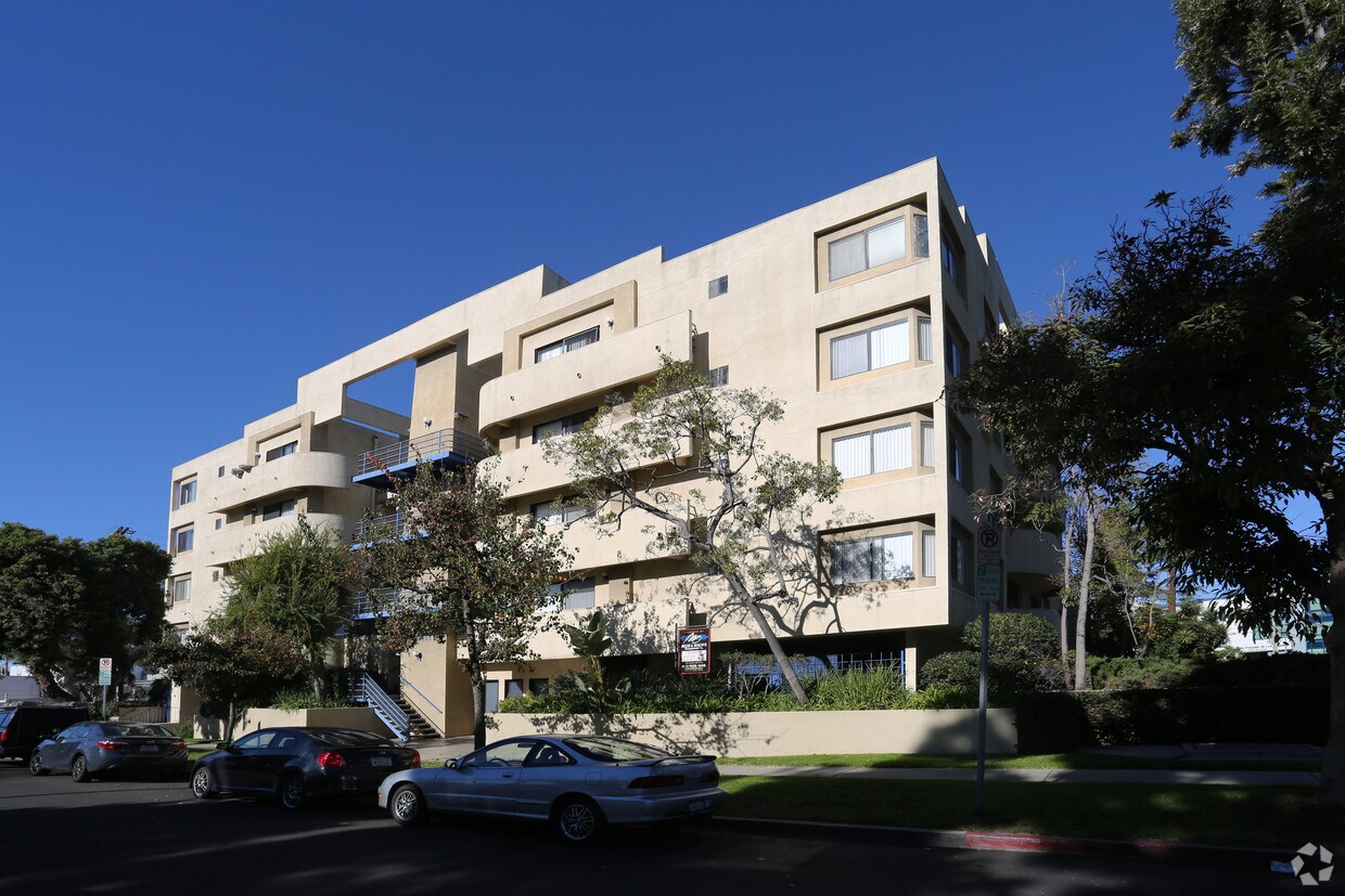 Woodbine Apartments Apartments in Los Angeles, CA