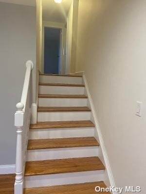 Building Photo - 18 Adams St