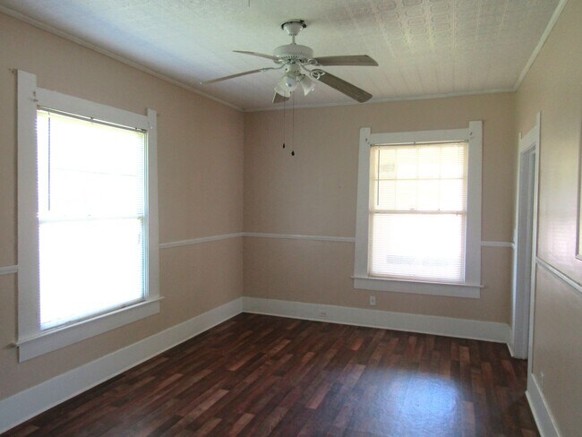 Building Photo - 2229 Procter St, Port Arthur, TX