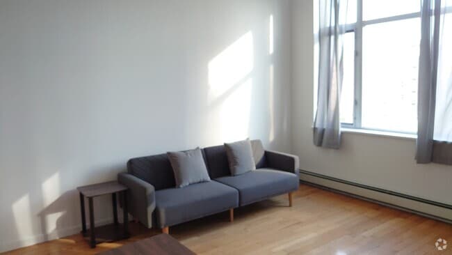 Building Photo - 14143 Northern Blvd