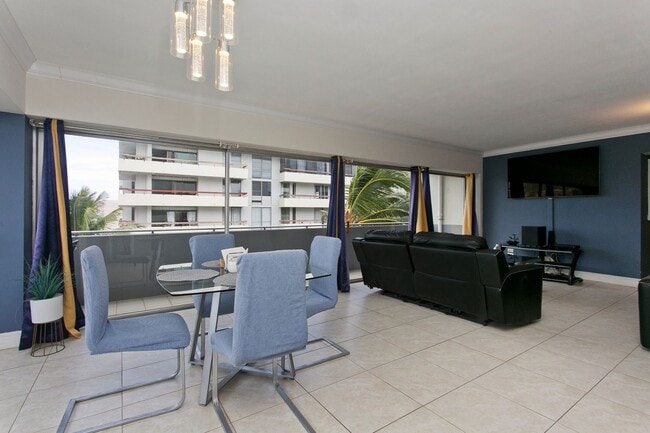 Foto del edificio - Welcome to The Bel-Aire, an exclusive and rarely available gem nestled in the heart of Waikiki!