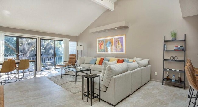 Foto del edificio - 7 Lake Forest Dr