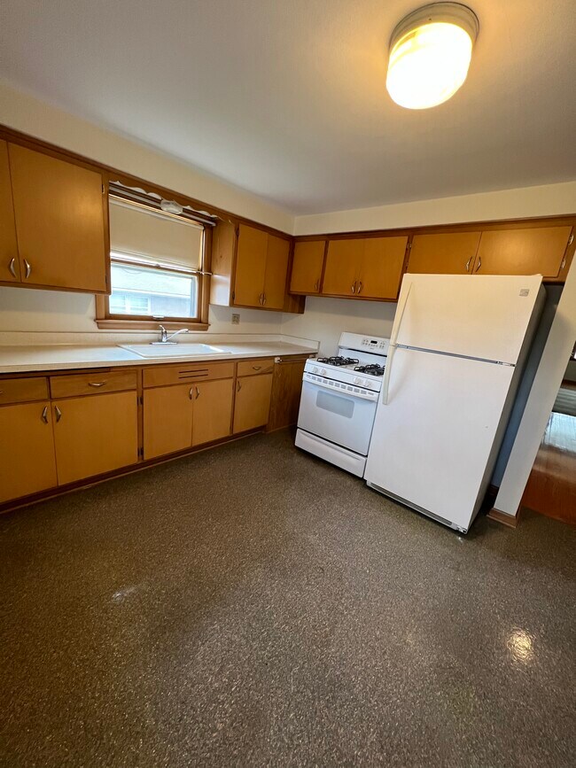 Foto del edificio - 8012 W Burdick Ave