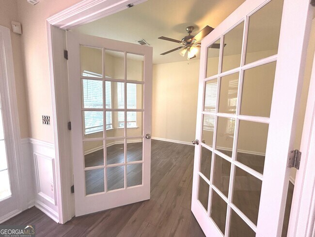 Building Photo - 1030 Pebble Creek Trail