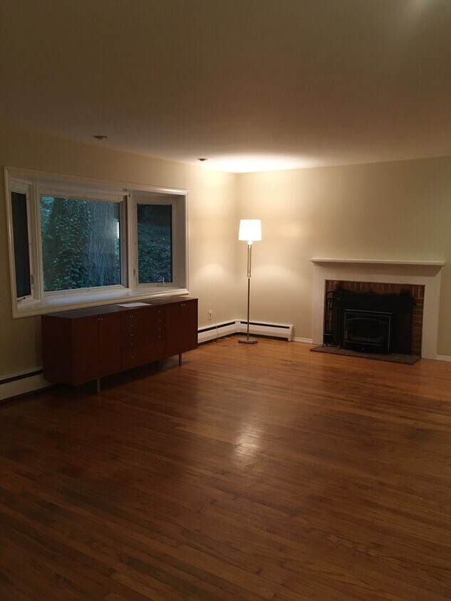 Foto del edificio - 7 Wooded Ln