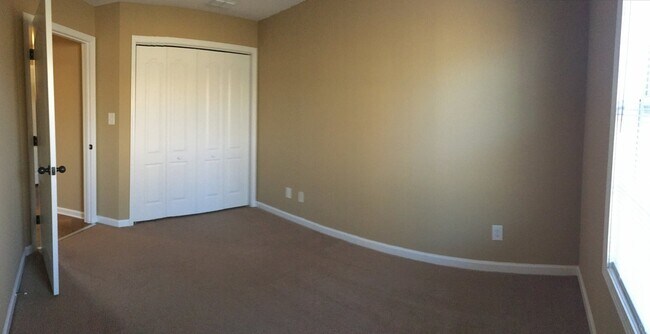 Foto del edificio - 1723 C THISTLEWOOD DR Clarksville, TN 37042